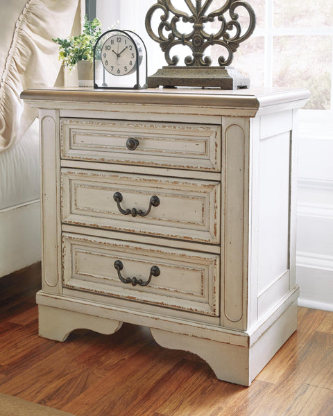 Realyn Panel Bed, Dresser, Mirror and Nightstand