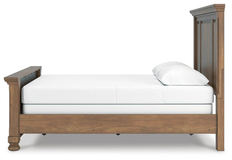 Feddinger Panel Bed with Mirrored Dresser and Chest
