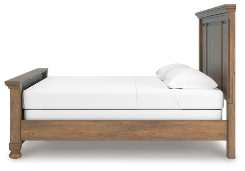 Feddinger Panel Bed with Dresser and Nightstand