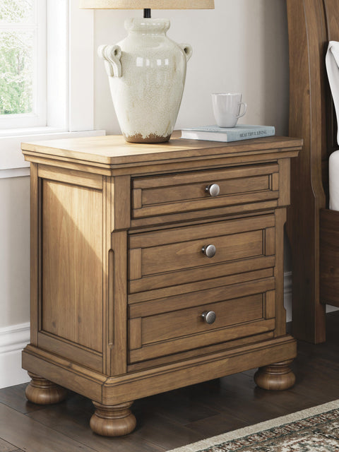 Feddinger Storage Sleigh Bed with Mirrored Dresser and 2 Nightstands