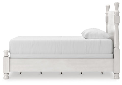 Rowlenstown Poster Bed and Dresser