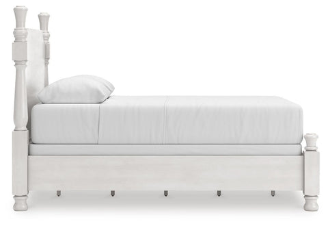 Rowlenstown Poster Bed and Dresser