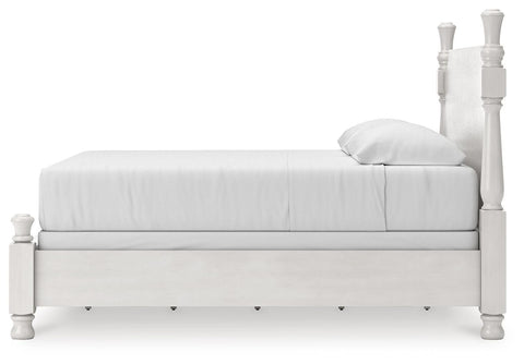 Rowlenstown Poster Bed and Dresser