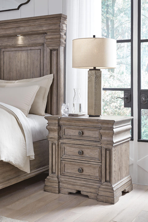 Blairhurst Panel Bed with Mirrored Dresser and Nightstand