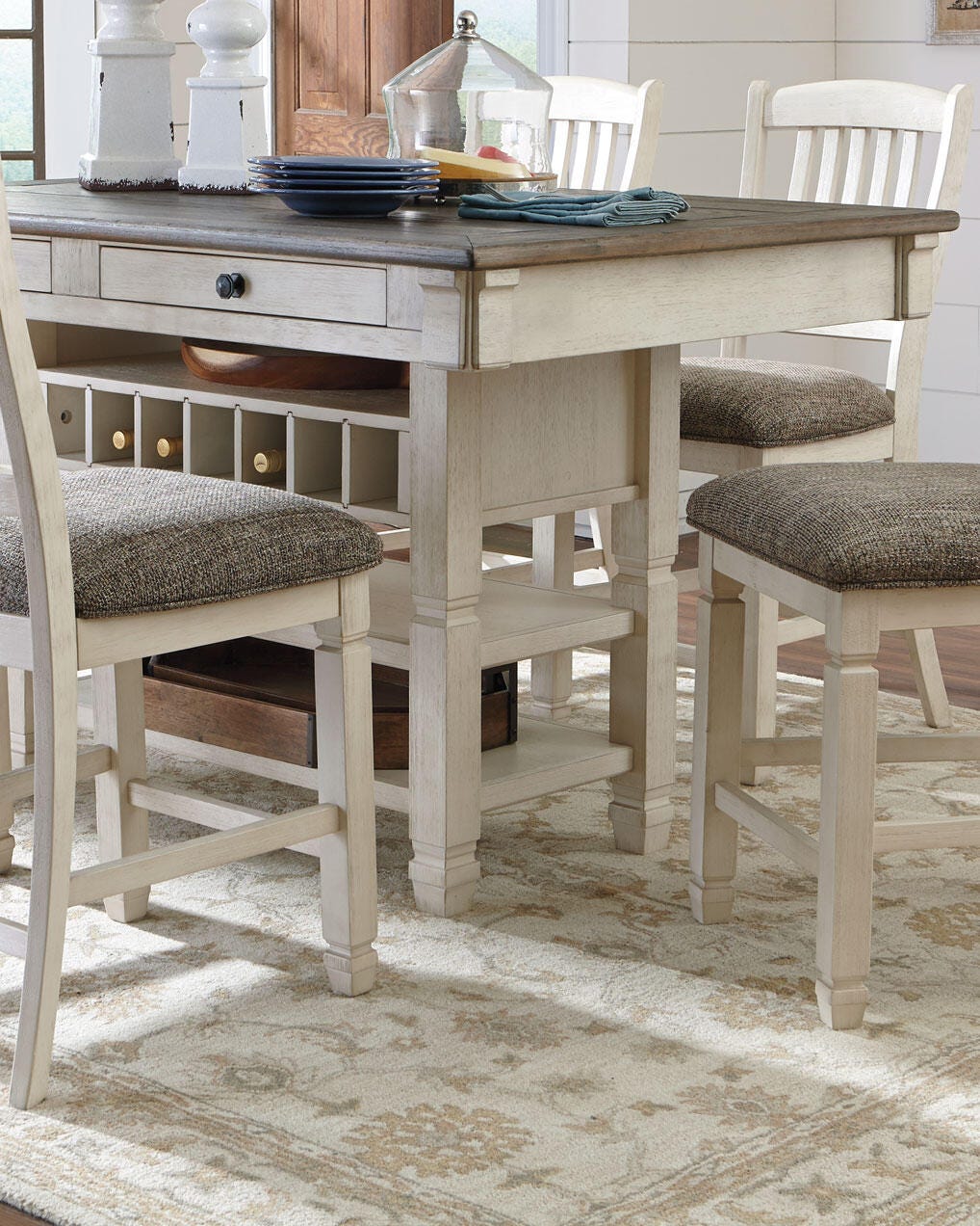 Vanderley Counter Height Dining Table and 4 Barstools