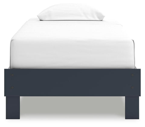 Simmenfort Platform Bed, Dresser and Nightstand