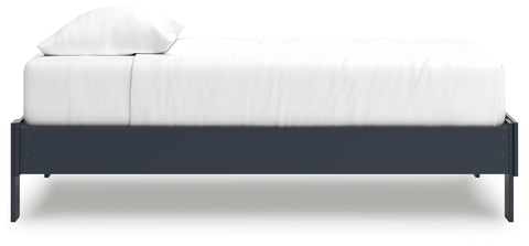 Simmenfort Platform Bed, Dresser and Nightstand
