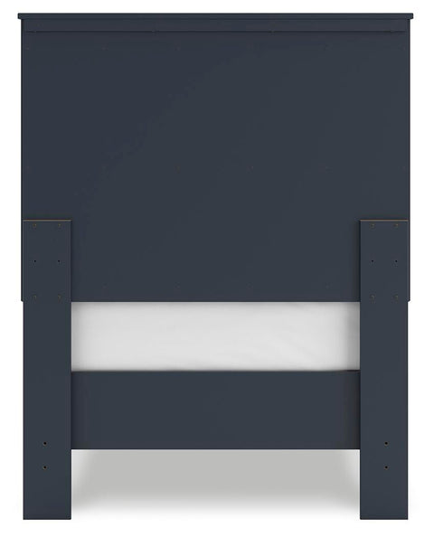 Simmenfort Panel Headboard, Dresser and 2 Nightstands