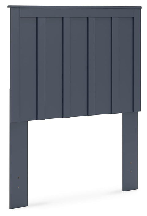 Simmenfort Panel Headboard and Dresser