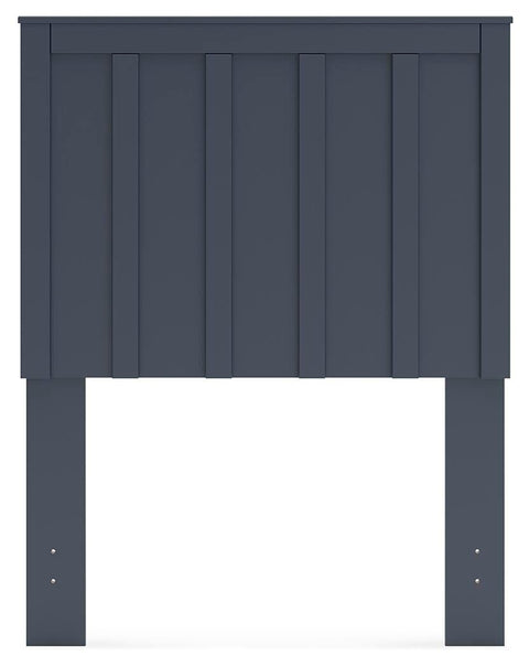 Simmenfort Panel Headboard, Dresser and 2 Nightstands