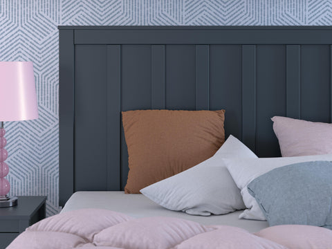 Simmenfort Platform Bed
