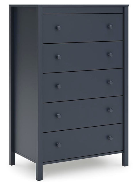 Simmenfort Platform Bed, Dresser and Chest