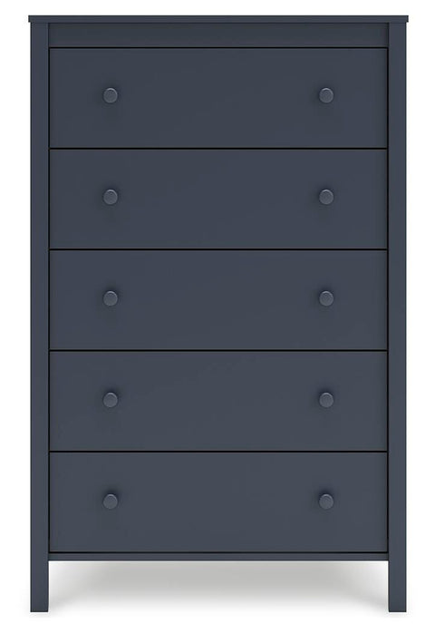 Simmenfort Platform Bed, Dresser and Chest