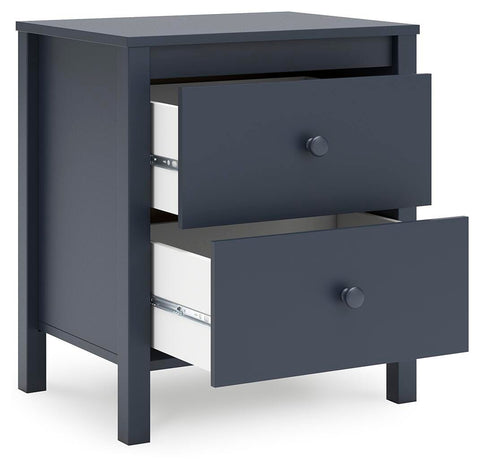 Simmenfort Platform Bed, Dresser and Chest