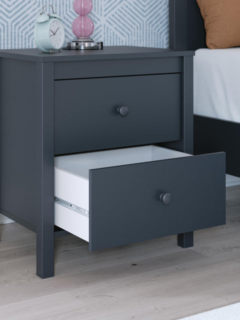 Simmenfort Panel Headboard, Dresser and 2 Nightstands