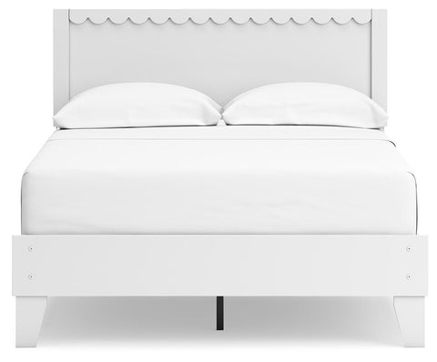 Hallityn Panel Platform Bed, Dresser and Chest