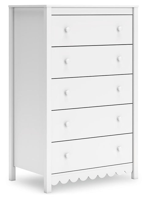 Hallityn Panel Platform Bed, Dresser and Chest