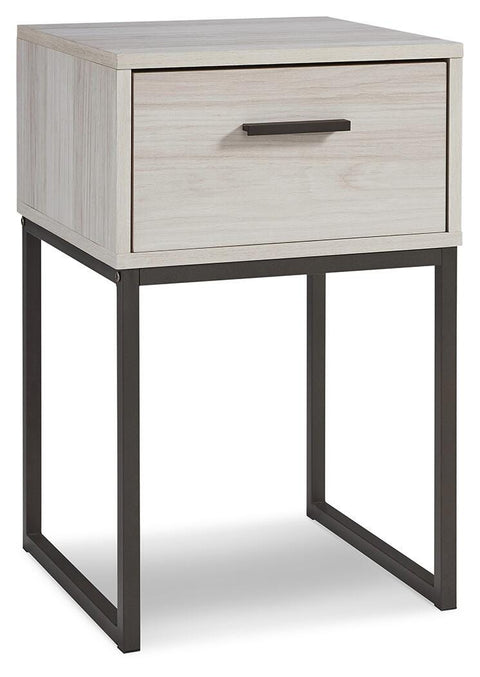 Socalle Panel Platform Bed, Dresser and Nightstand