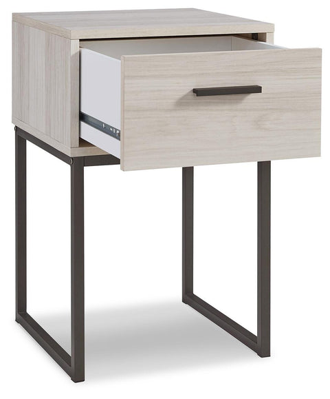 Socalle Panel Platform Bed, Dresser and Nightstand
