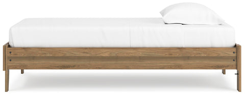 Deanlow Platform Bed