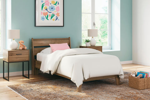 Deanlow Platform Panel Bed, Dresser and 2 Nightstands