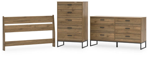 Deanlow Panel Headboard, Dresser and Chest