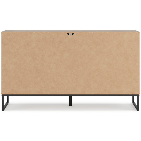 Deanlow Panel Headboard, Dresser and Nightstand