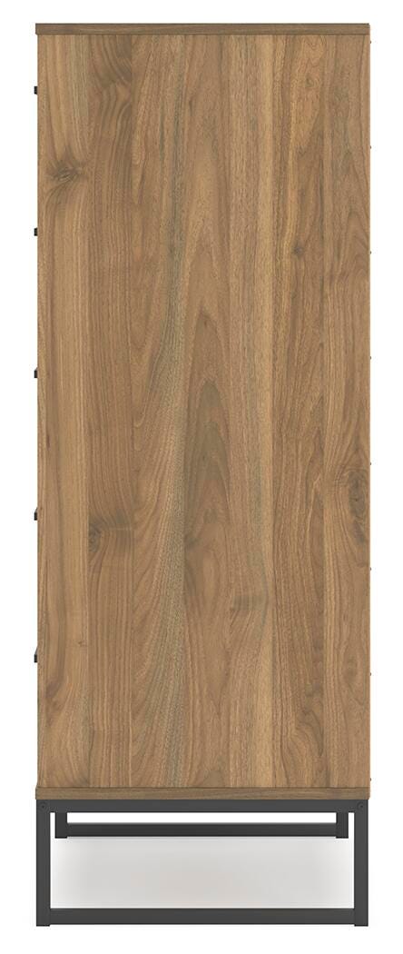 Deanlow Platform Bed, Dresser, Chest and 2 Nightstands