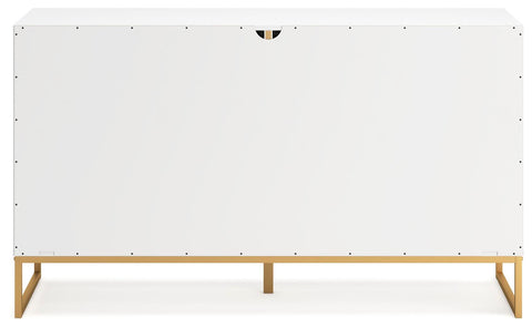 Socalle Panel Platform Bed, Dresser and Nightstand