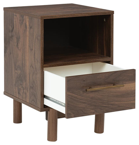 Calverson Panel Platform Bed, Dresser, Chest and 2 Nightstands