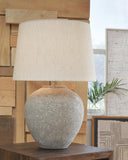 Dreward Table Lamp (Set of 2)