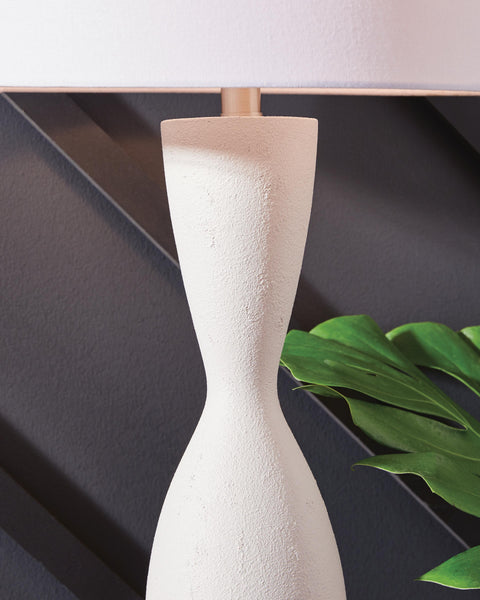 Davinford Table Lamp