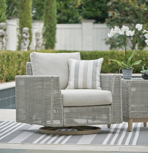 Seton Creek 2 Outdoor Lounge Chairs with End Table