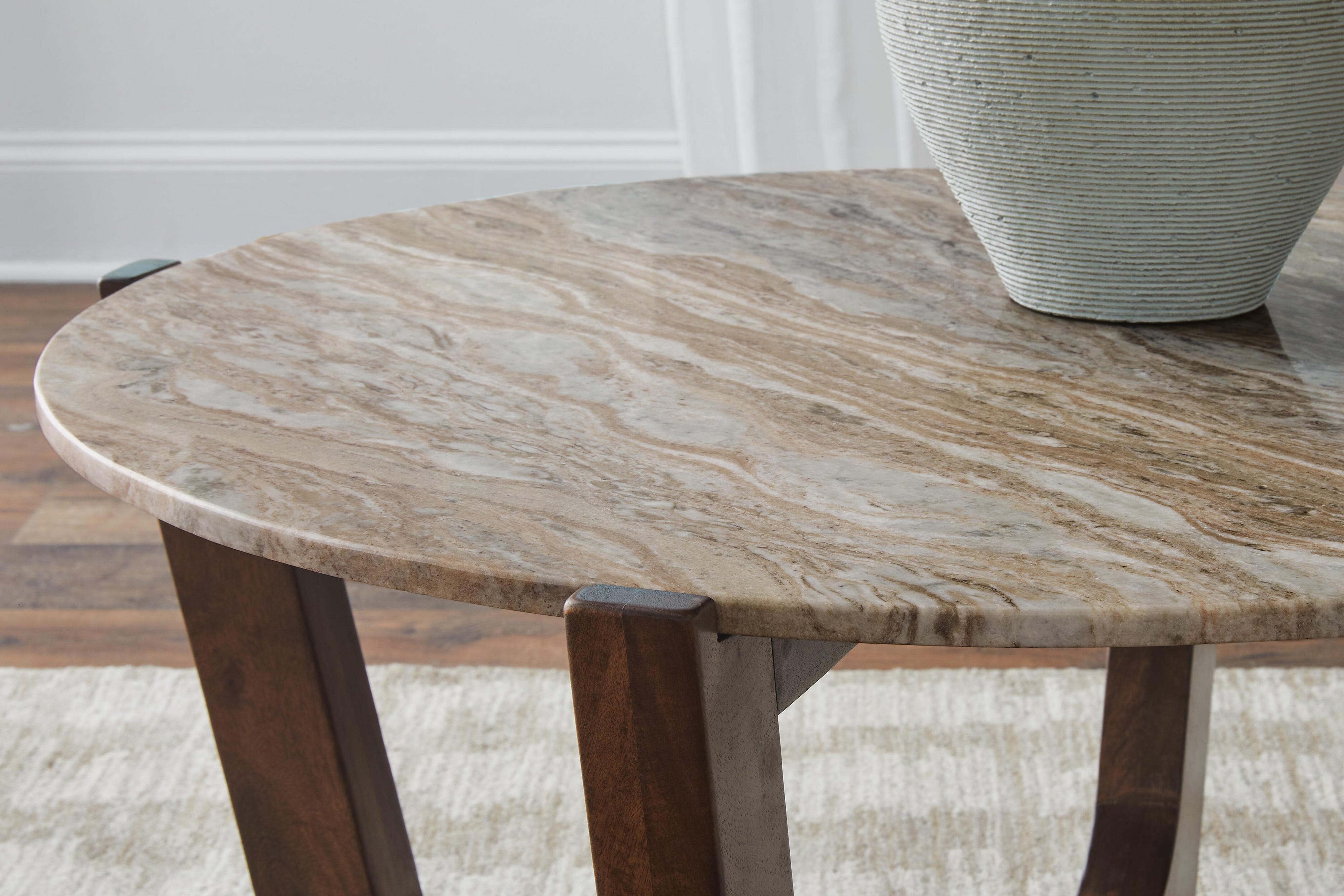 Tanidore Coffee Table with 1 End Table