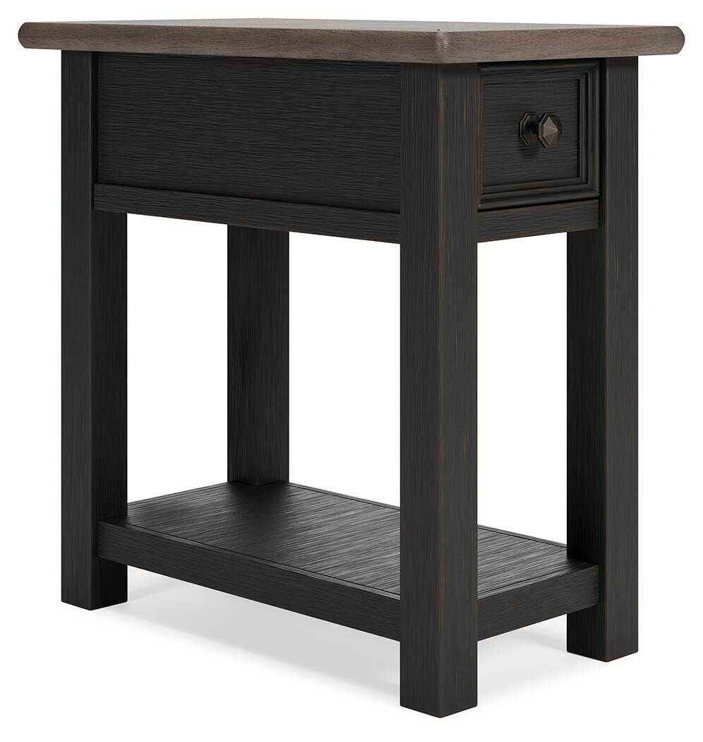 Pinehurst Chairside End Table