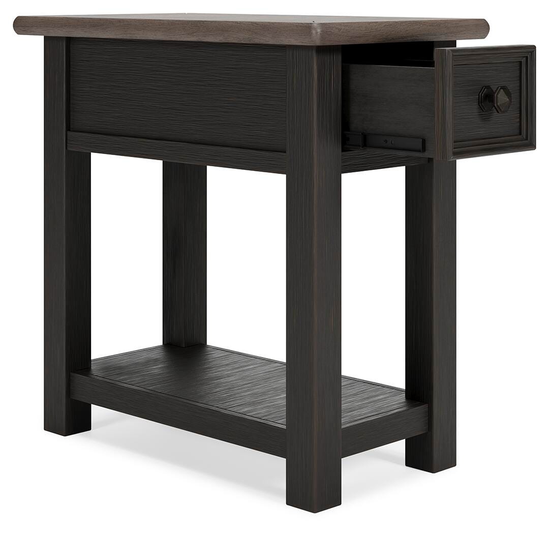 Pinehurst Chairside End Table