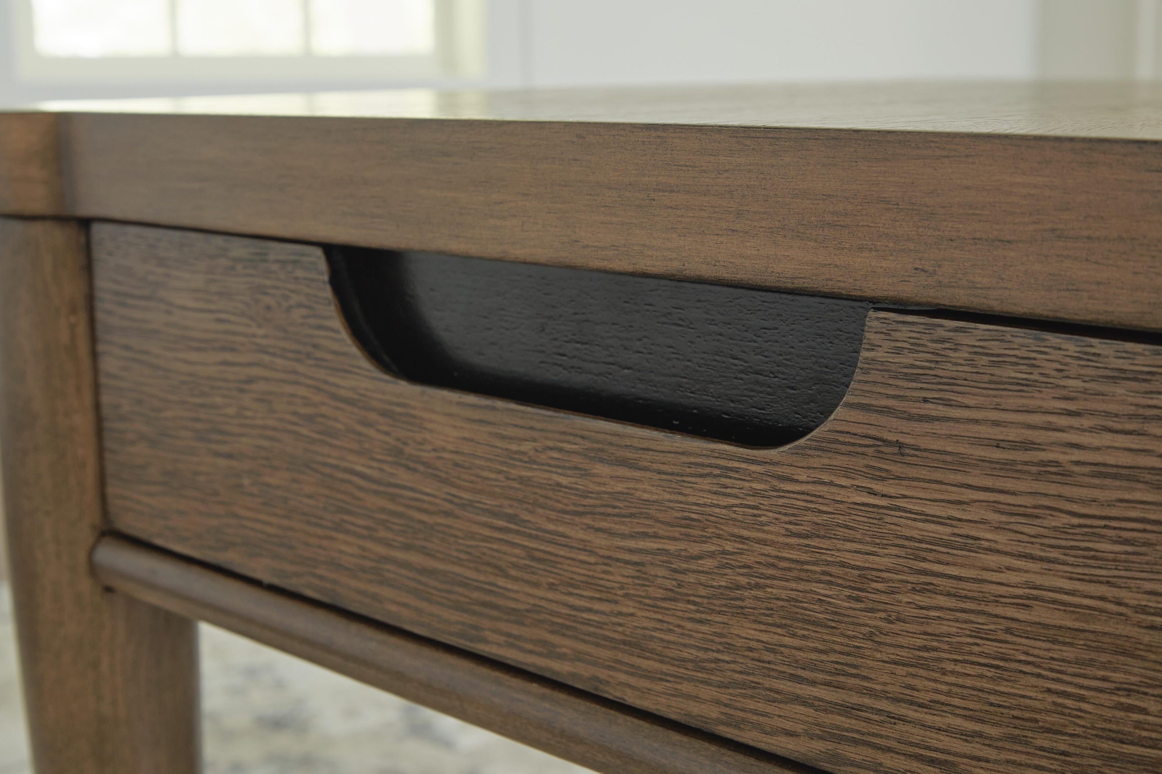 Roanhowe Coffee Table with 2 End Tables